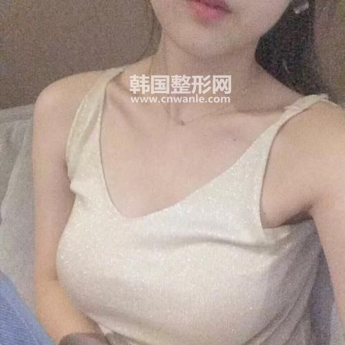 <a href='/tag_jiati95.html'>假體</a>豐胸手感和真的一樣嗎?和真實(shí)手感差別大嗎?