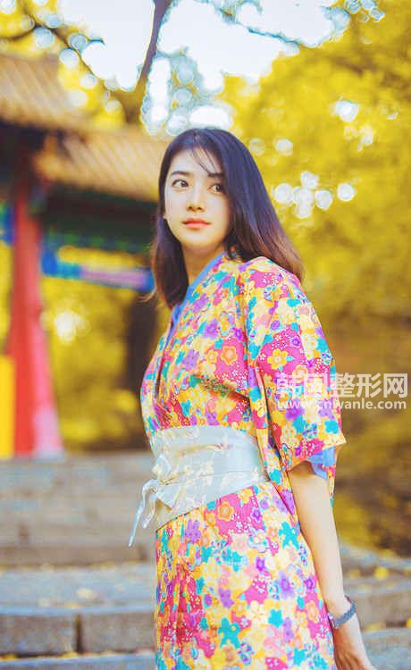 做<a href='/tag_fuhecaiguang2.html'>復(fù)合彩光</a><a href='/tag_nenfu2.html'>嫩膚</a>適合哪些人群和不適合那些人群？