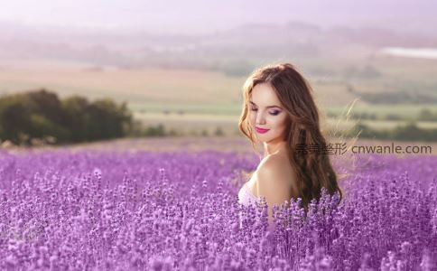 玻尿酸注射豐耳垂的副作用：術(shù)后會(huì)發(fā)紅、注射點(diǎn)感染
